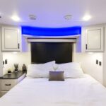 5th Wheels with King Bed