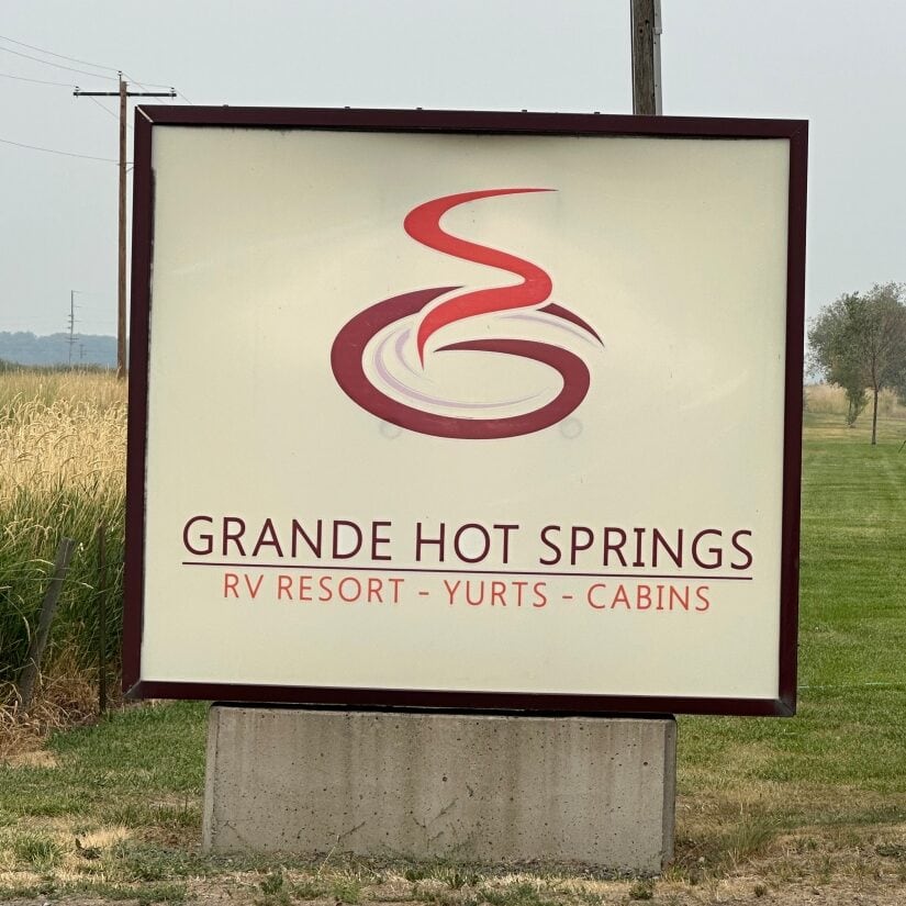 Grande Hot Springs Resort