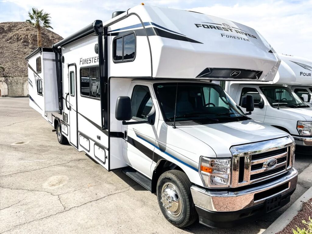 Class C RVs that can sleep 8