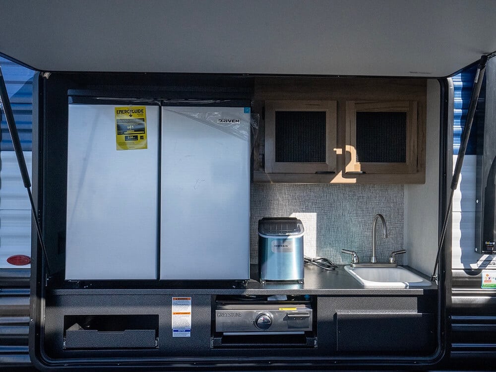 Travel Trailer with an Outdoor Kitchen